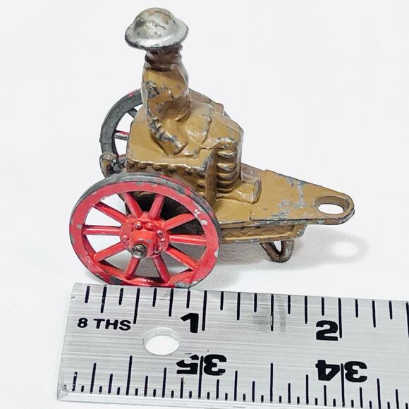 Vintage Barclay Manoil Ammo Supply Cart Wagon with Soldier MV-071 Red Wheels - Picture 14 of 14